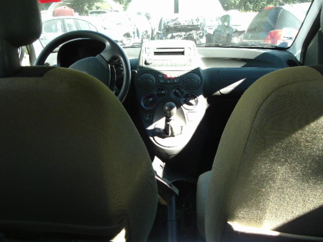 Vitre avant droit FIAT PANDA 2 PHASE 1 Diesel image 2