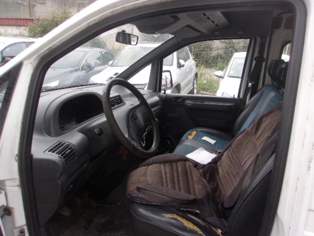 Vitre avant droit NISSAN MICRA 3 PHASE 3 Essence image 1