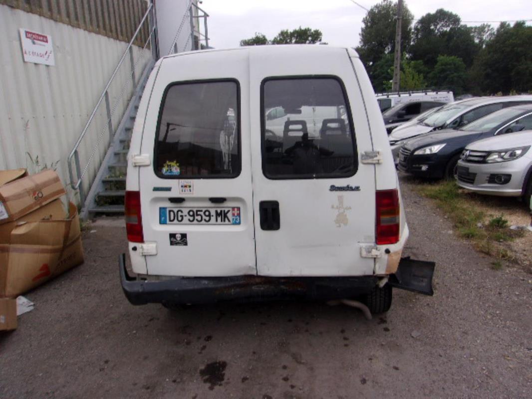 Vitre avant droit NISSAN MICRA 3 PHASE 3 Essence image 3