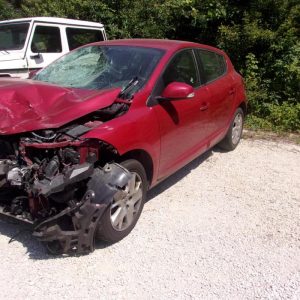 Vitre avant gauche RENAULT MEGANE 2 PHASE 1 Diesel image 1