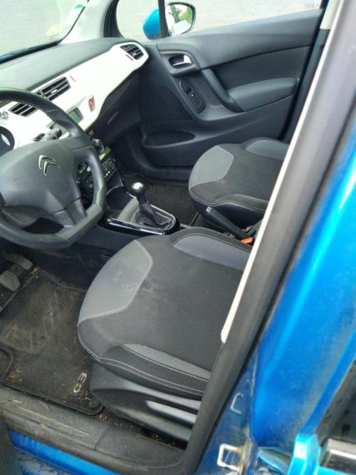 Vitre avant droit CITROEN C3 2 PHASE 1 Diesel image 6