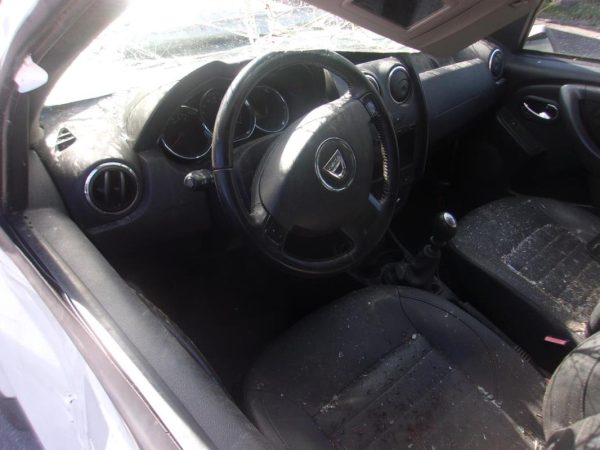 Vitre arriere gauche DACIA DUSTER 1 PHASE 2 Diesel image 2
