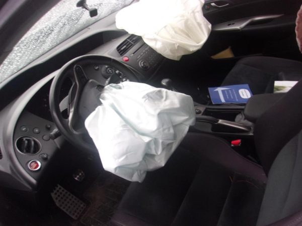 Vitre avant gauche HONDA CIVIC 8 PHASE 2 Essence image 3
