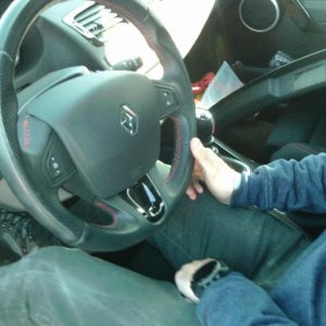 Vitre avant droit PEUGEOT 207 PHASE 1 Diesel image 1