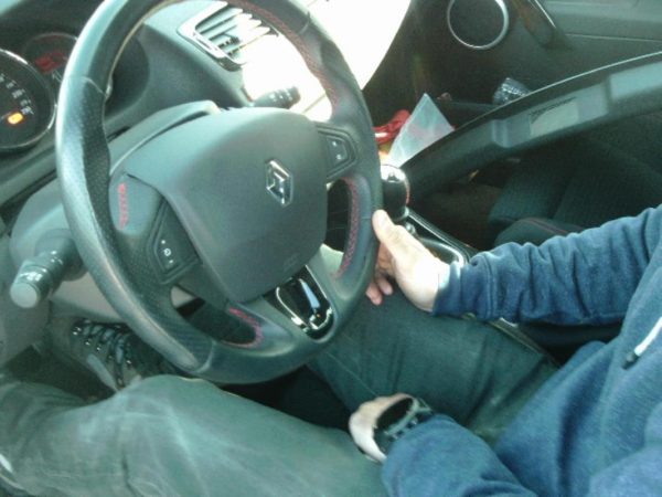 Vitre avant droit PEUGEOT 207 PHASE 1 Diesel image 1