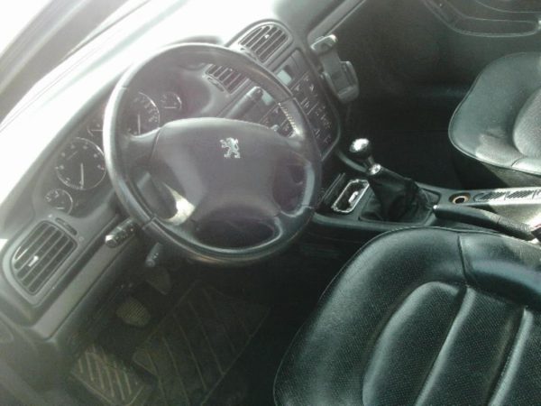 Vitre avant gauche PEUGEOT 406 COUPE ESS image 2