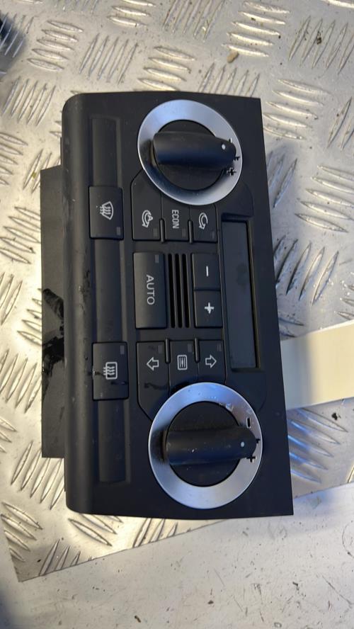 Commande chauffage AUDI A3 2 SPORTBACK PHASE 1 Diesel image 1