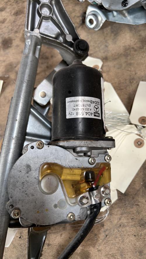 Moteur essuie glace avant MERCEDES image 1