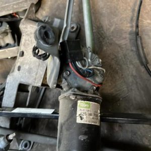 Moteur essuie glace avant RENAULT image 1