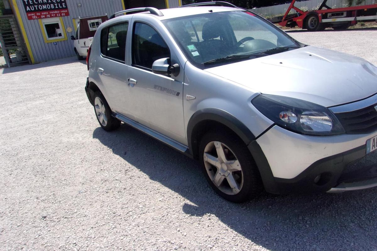 Moteur essuie glace avant DACIA SANDERO 1 Diesel image 4