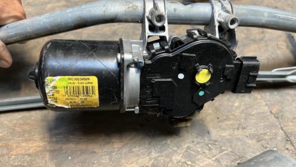 Moteur essuie glace avant DACIA SANDERO 1 Diesel image 1
