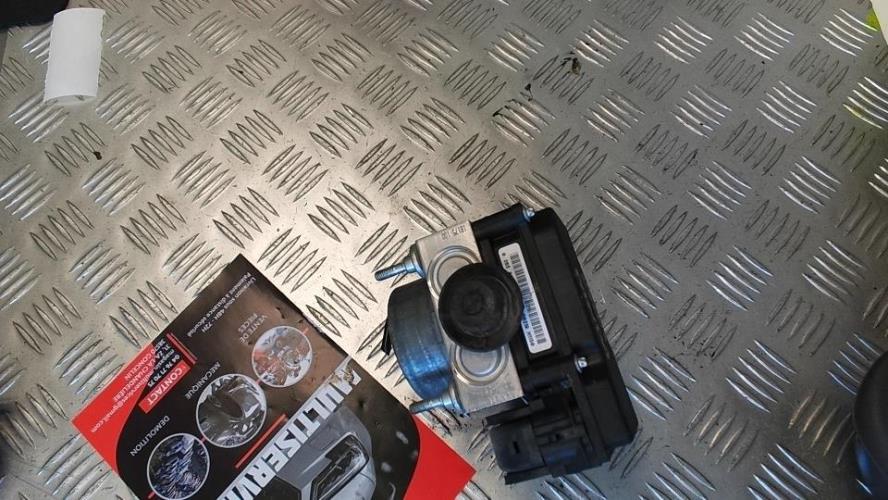 Bloc ABS (freins anti-blocage) FIAT PANDA 2 PHASE 2 Essence image 3