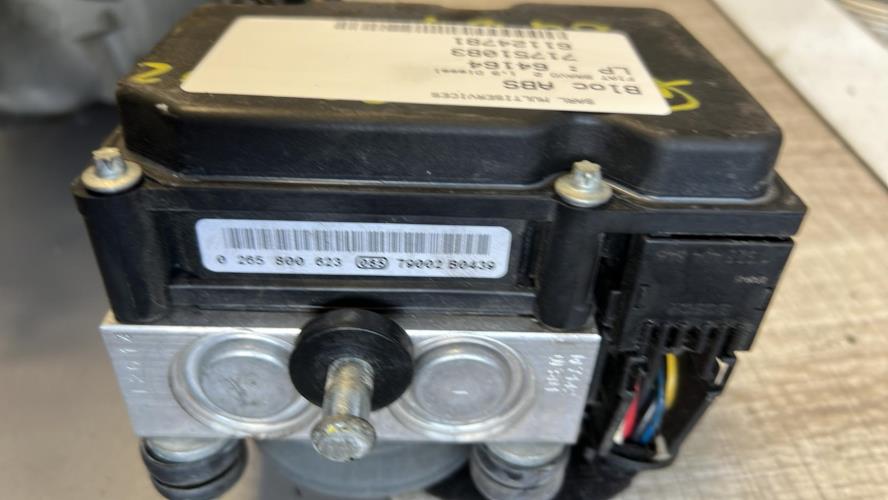 Bloc ABS (freins anti-blocage) FIAT BRAVO 2 Diesel image 1