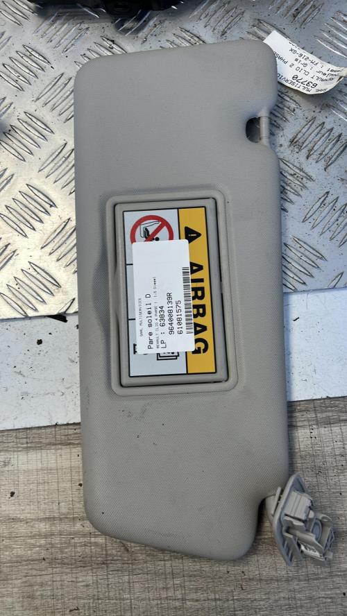 Pare soleil droit RENAULT CLIO 4 PHASE 1 Diesel image 1