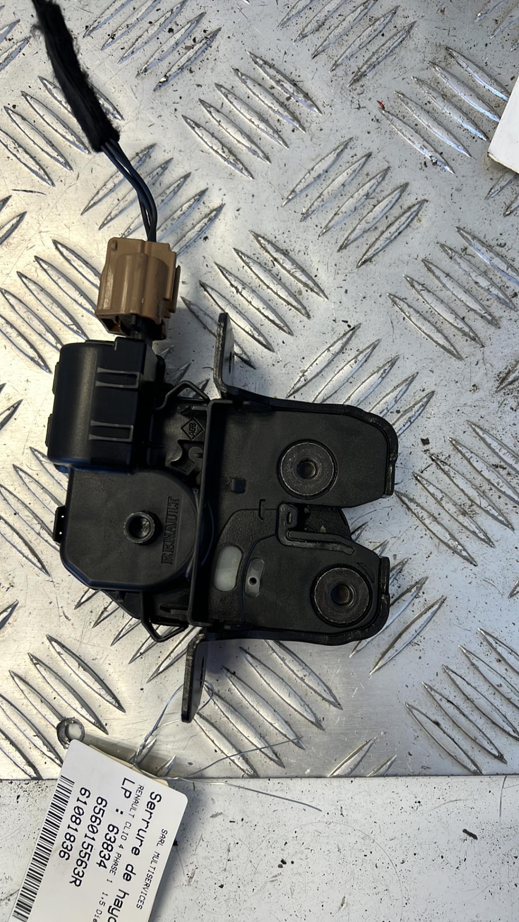 Serrure de hayon RENAULT CLIO 4 PHASE 1 Diesel image 1