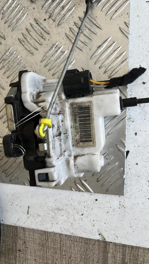 Serrure avant droit FIAT PANDA 2 PHASE 2 Essence image 1