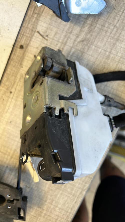 Serrure avant droit CITROEN C3 1 PHASE 1 Essence image 1