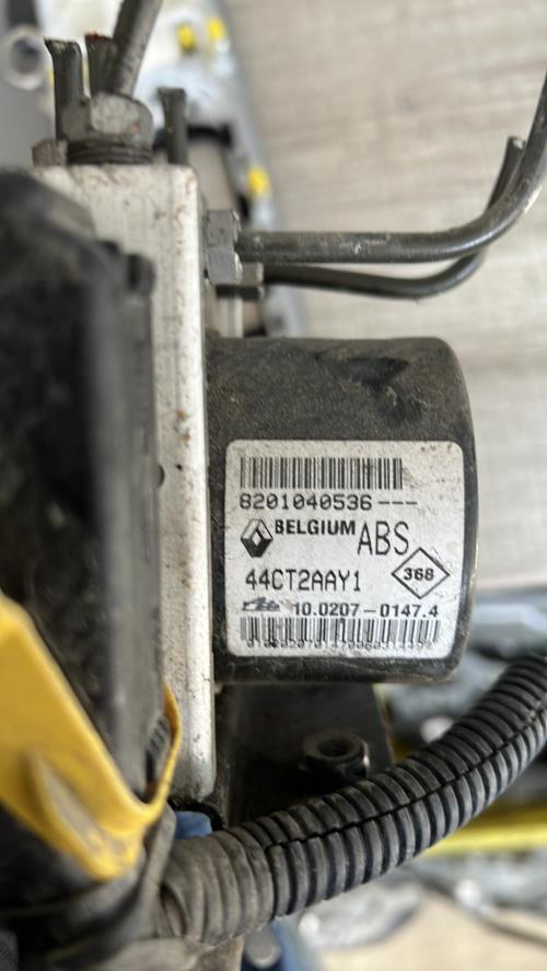 Bloc ABS (freins anti-blocage) RENAULT TWINGO 2 PHASE 1 Essence image 2