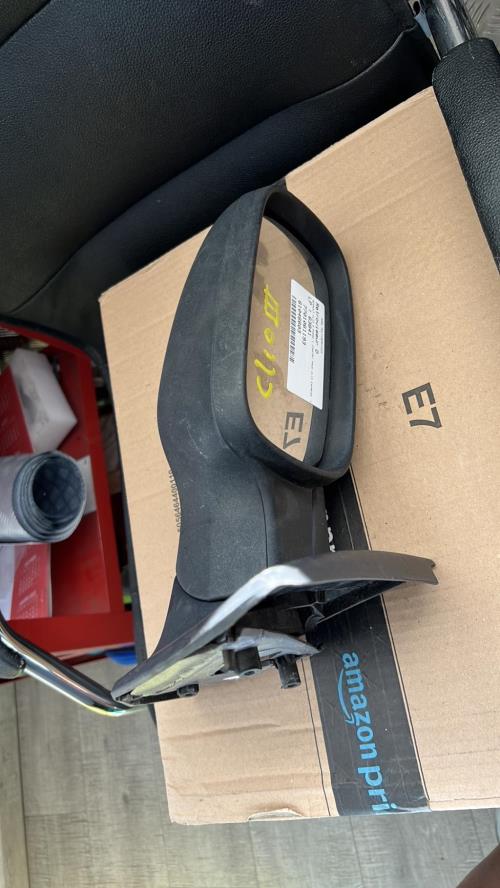 Retroviseur droit RENAULT CLIO 3 PHASE 1 Diesel image 1