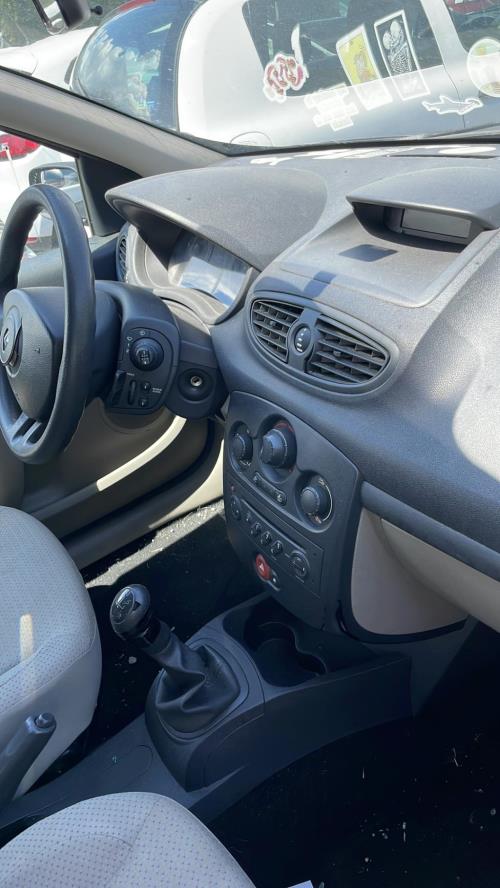 Pare soleil droit RENAULT CLIO 3 PHASE 1 Diesel image 3