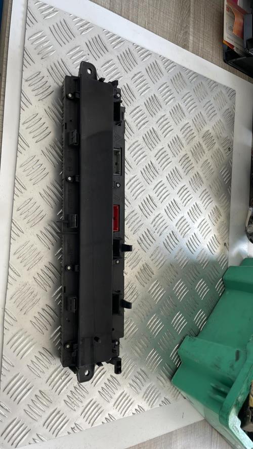 Compteur RENAULT SCENIC 2 PHASE 1 Diesel image 1