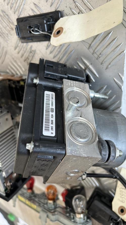 Bloc ABS (freins anti-blocage) RENAULT MODUS PHASE 1 Essence image 1