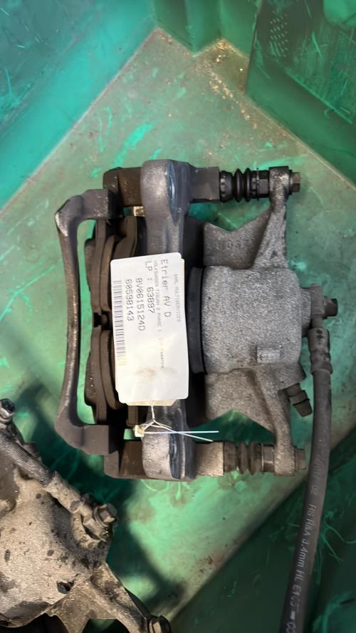 Etrier avant droit (freinage) VOLKSWAGEN image 1