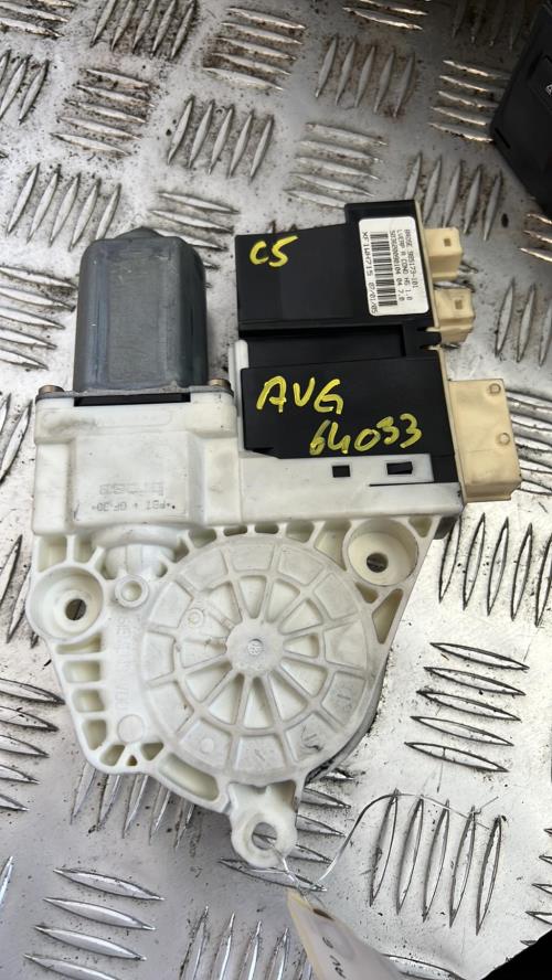 Moteur leve vitre avant gauche CITROEN C5 1 PHASE 2 Diesel image 1