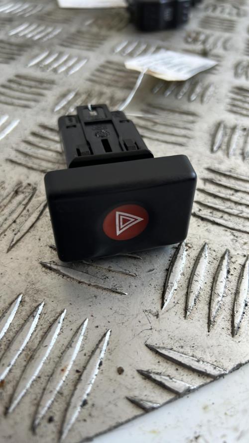 Bouton de warning DACIA LOGAN 1 PHASE 1 Essence image 1