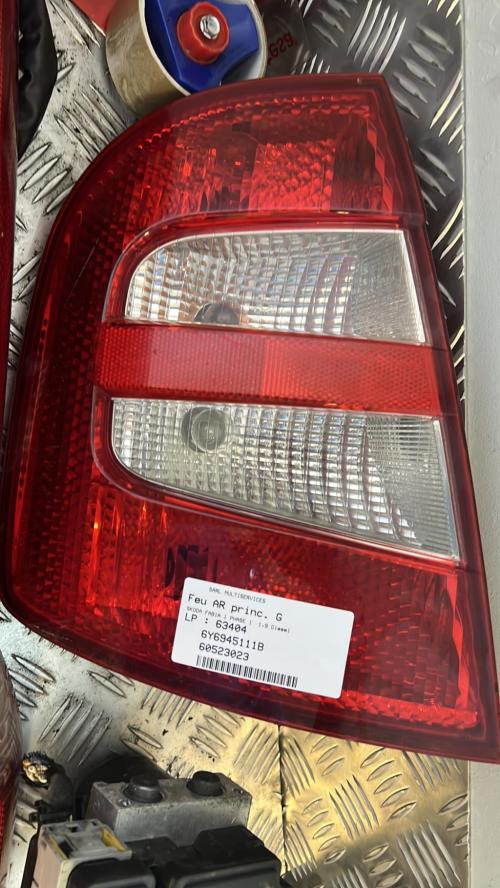 Feu arriere principal gauche (feux) SKODA FABIA 1 PHASE 1 Diesel image 1