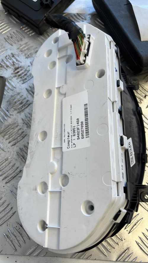 Compteur KIA SPORTAGE 4 Diesel image 2