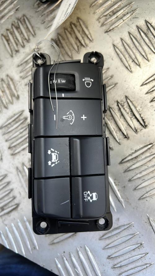 Divers KIA SPORTAGE 4 Diesel image 1