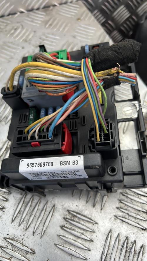 Boitier servitude moteur (BSM) PEUGEOT 206 PHASE 2 Diesel image 1