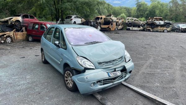 Feu arriere stop central CITROEN XSARA PICASSO PHASE 1 Diesel image 2