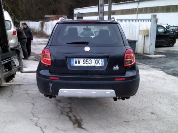 Porte avant gauche FIAT SEDICI PHASE 1 Diesel image 3