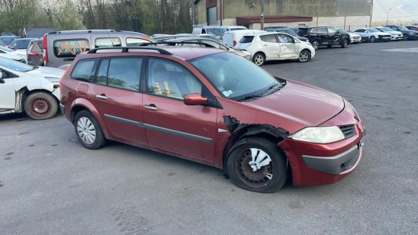 Anti brouillard gauche (feux) RENAULT MEGANE 2 PHASE 2 BREAK Diesel image 4