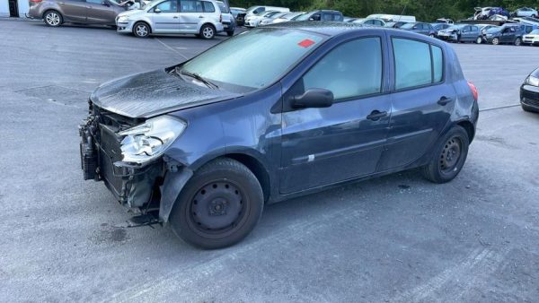 Capot RENAULT CLIO 3 PHASE 1 Diesel image 2