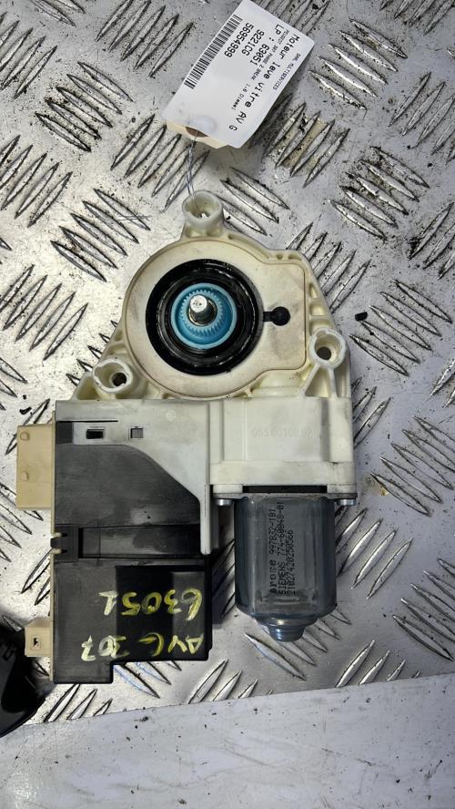 Moteur leve vitre avant gauche PEUGEOT 307 PHASE 2 BREAK Diesel image 1