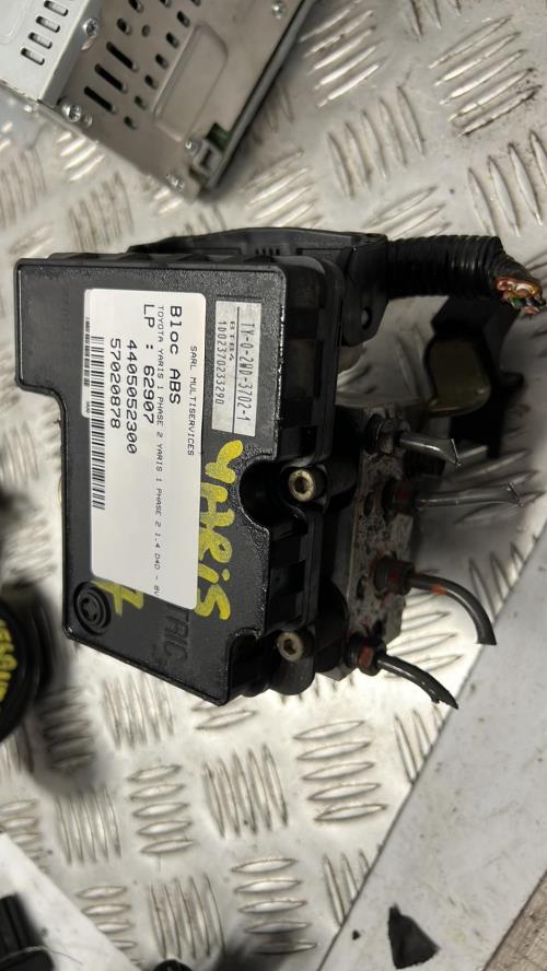 Bloc ABS (freins anti-blocage) TOYOTA YARIS 1 PHASE 2 Diesel image 1