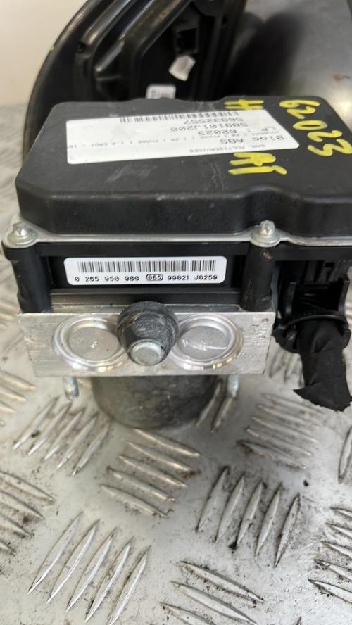 Bloc ABS (freins anti-blocage) HYUNDAI I 20 1 PHASE 1 Diesel image 1