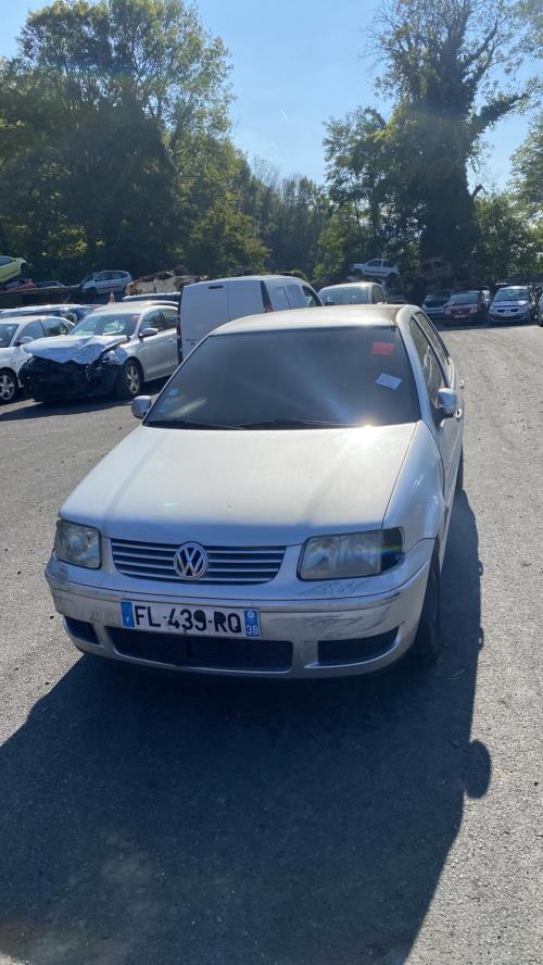 Bloc ABS (freins anti-blocage) VOLKSWAGEN POLO 3 PHASE 2 Essence image 2