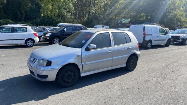 Bloc ABS (freins anti-blocage) VOLKSWAGEN POLO 3 PHASE 2 Essence image 3