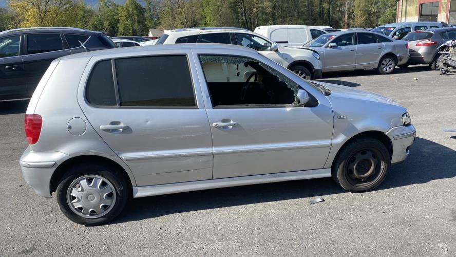 Bloc ABS (freins anti-blocage) VOLKSWAGEN POLO 3 PHASE 2 Essence image 5