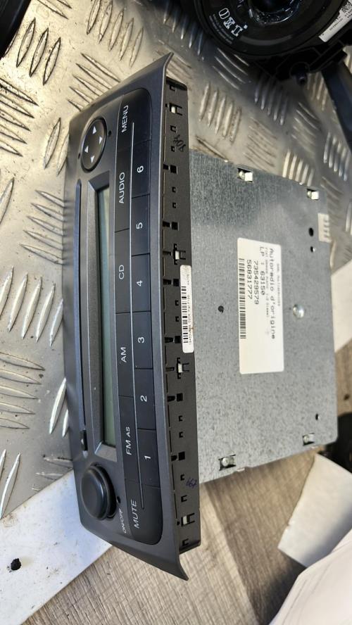 Autoradio d'origine FIAT GRANDE PUNTO Diesel image 1