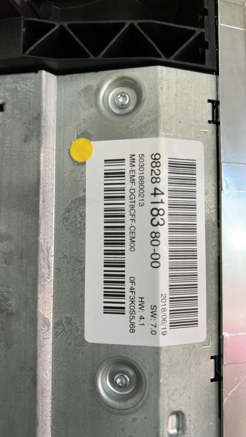 Ecran GPS PEUGEOT 5008 2 PHASE 1 Essence image 2