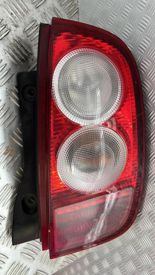 Feu arriere principal droit (feux) NISSAN MICRA 3 PHASE 1 Essence image 1