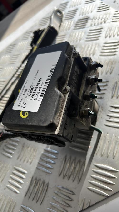 Bloc ABS (freins anti-blocage) RENAULT CLIO 2 PHASE 2 Diesel image 1