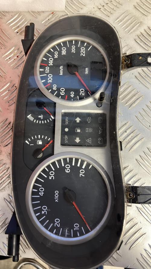 Compteur RENAULT CLIO 2 PHASE 2 Essence image 1