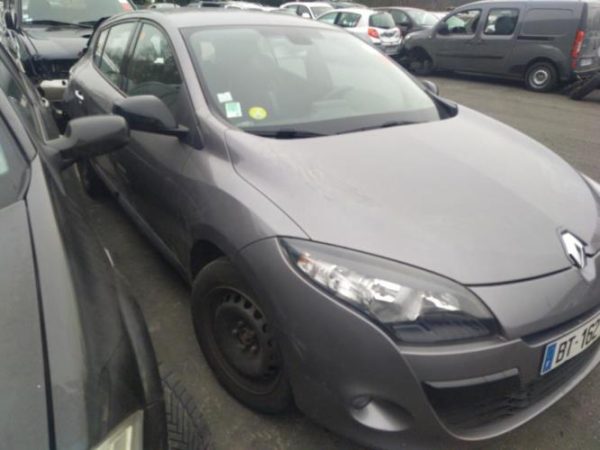 Moyeu avant droit RENAULT MEGANE 3 PHASE 1 Diesel image 3