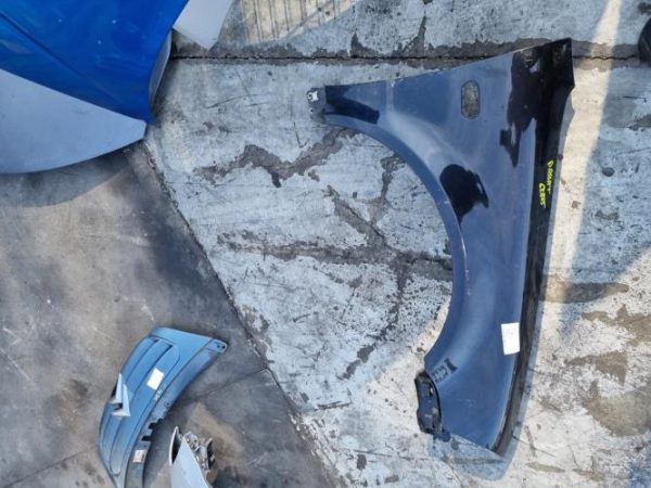 Aile avant droit VOLKSWAGEN PASSAT 4 PHASE 2 Diesel image 1